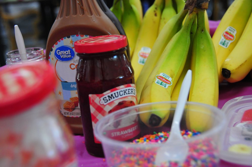 The Sun is Out and We Have BANANA SPLITS!